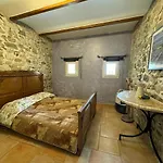 Near Uzes, Quiet And Charming * Saint-Just-et-Vacquières